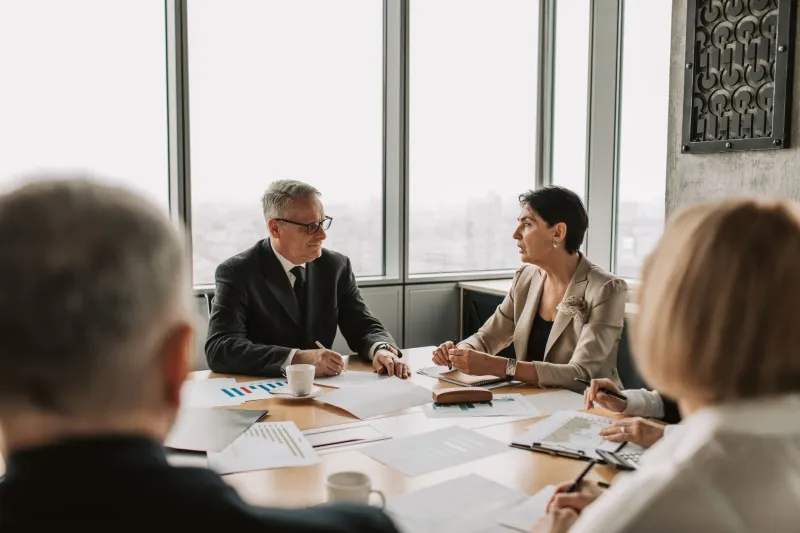 The Architecture of Influence: How the World's Best Global Executives Give Away Control to Gain It